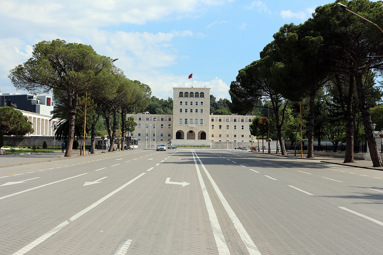 Arsimi në Shqipëri
